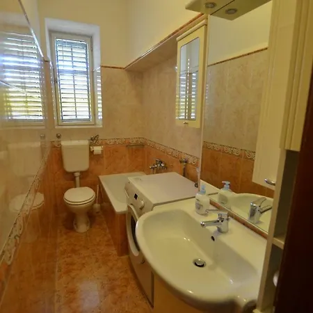 Yulia Guest house 3*