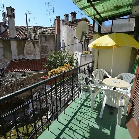 Yulia Guest house