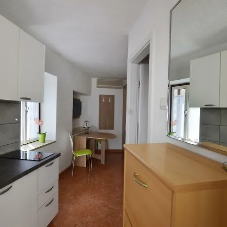 Yulia Guest house